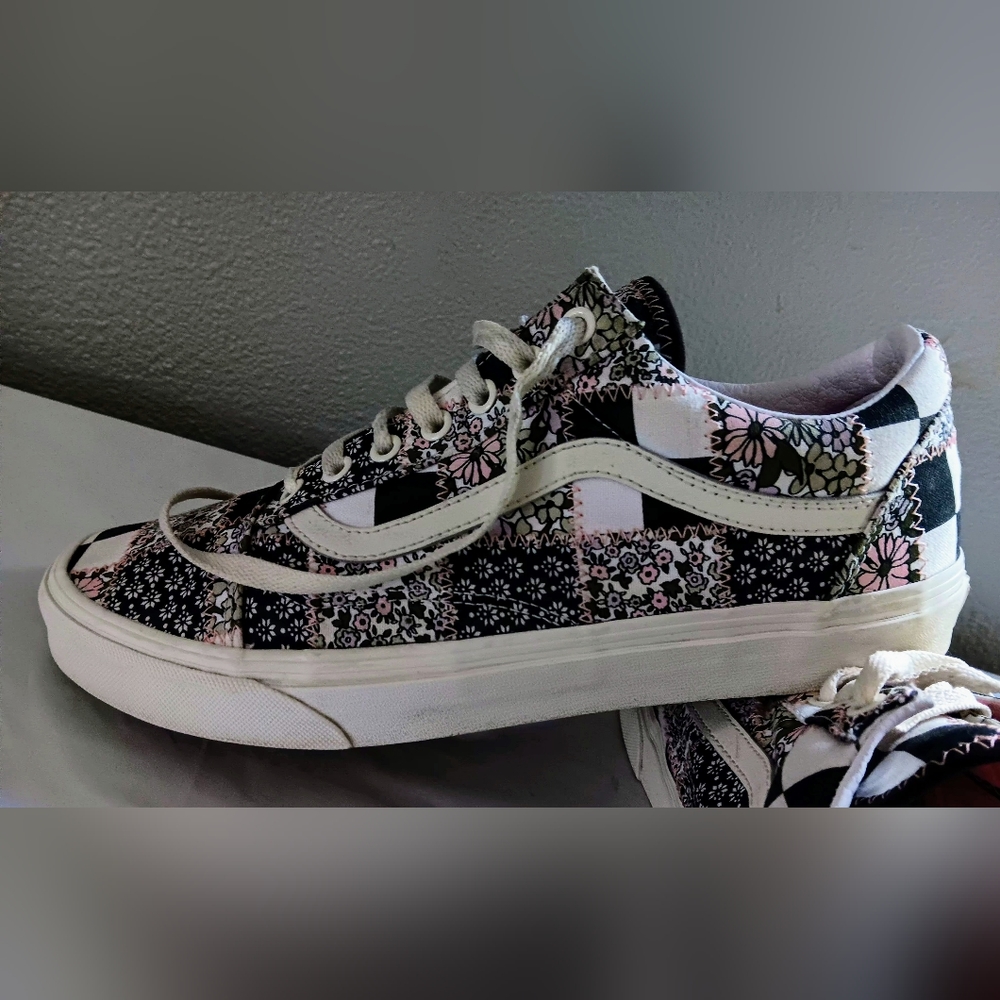 Vans Old Skool Patchwork Floral size 10M 11.5W
